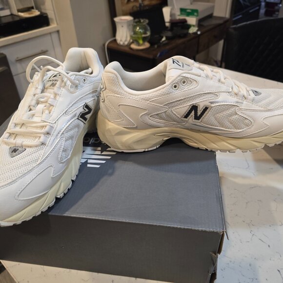 New Balance 725v1 Sea Salt Phantom Bone Mens size 11.5 Shoes Sneakers NEW - Picture 3 of 14